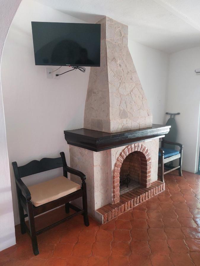 Casa Yollotzin Hotel Ахихик Екстериор снимка